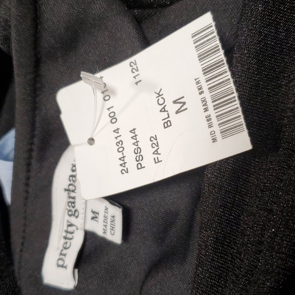 Black crop top - Picture 6 of 6